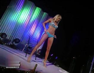 KELLY KELLY Unclothes *WWE Utter VIDEO*
