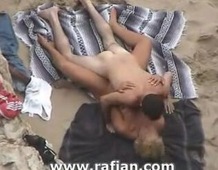 Euro couples caught boinking on the beach from voyeurs